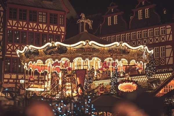 Les marchés de noël 2025 à strasbourg : une expérience féerique